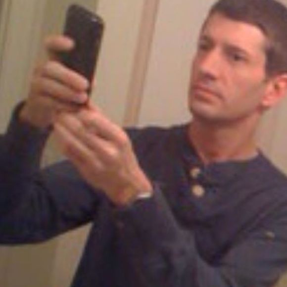 Meet your Posher, Bobby - Picture 1 of 1